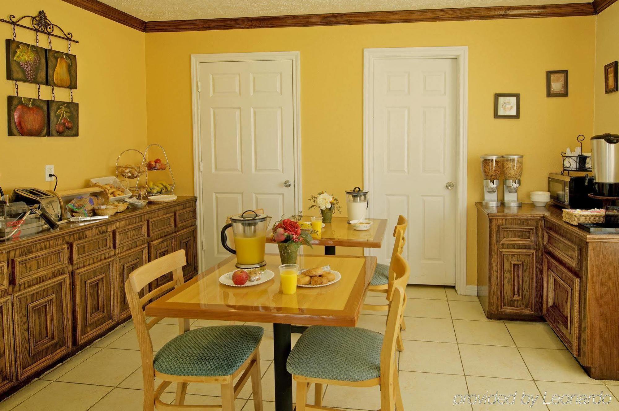 Americas Best Value Inn & Suites Waller/Prairie View Esterno foto