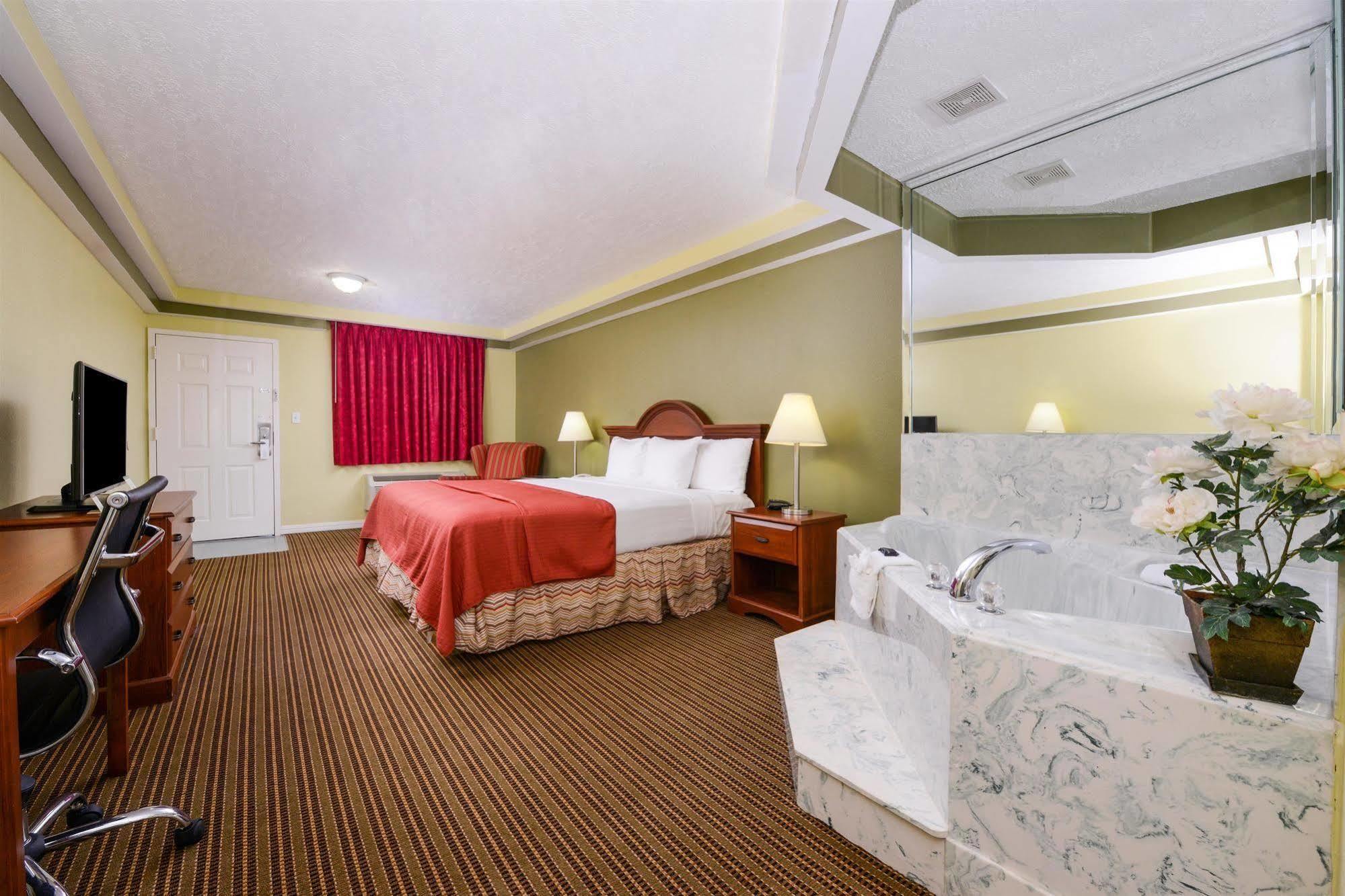 Americas Best Value Inn & Suites Waller/Prairie View Esterno foto